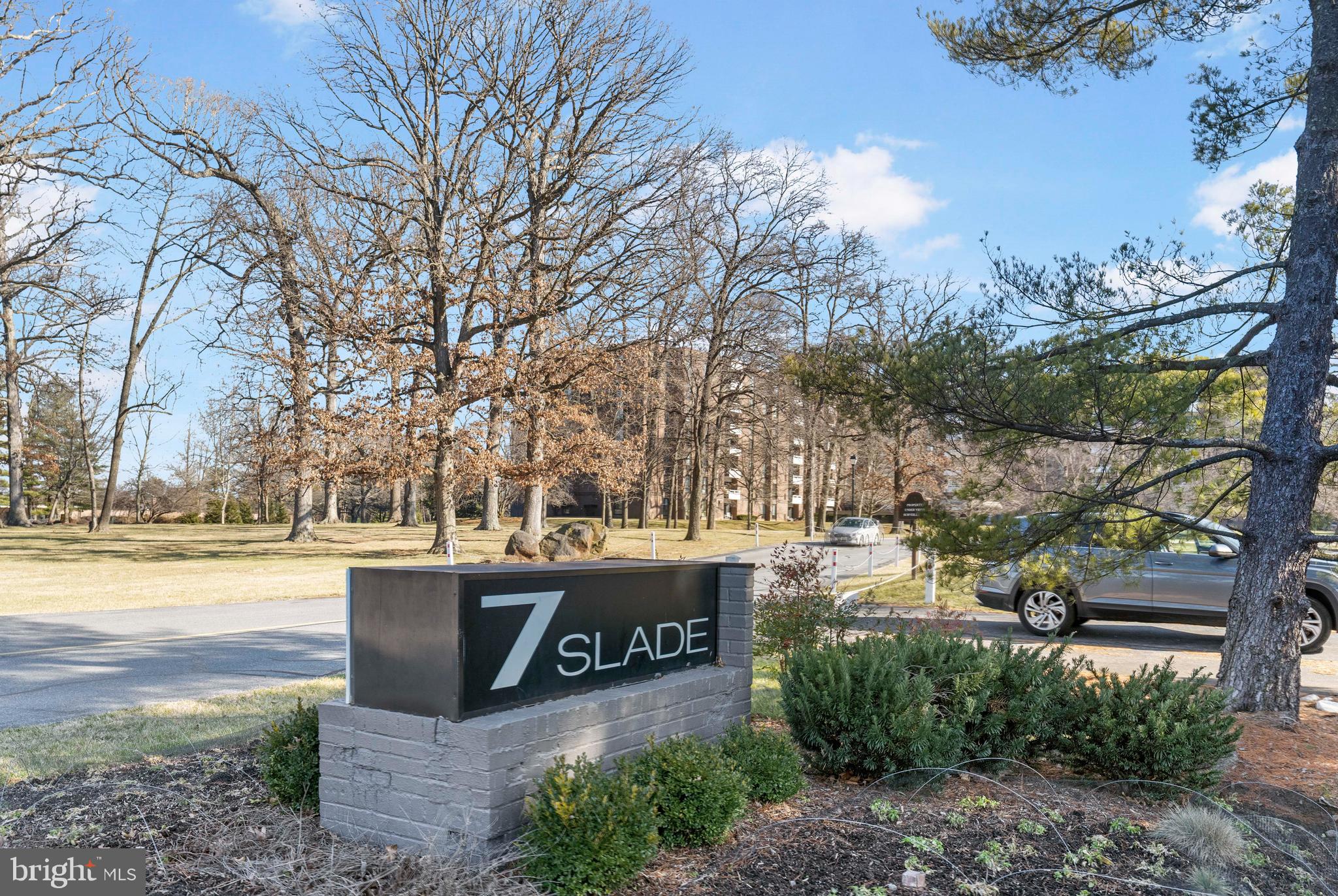 SUBURBAN OAKS - Residential