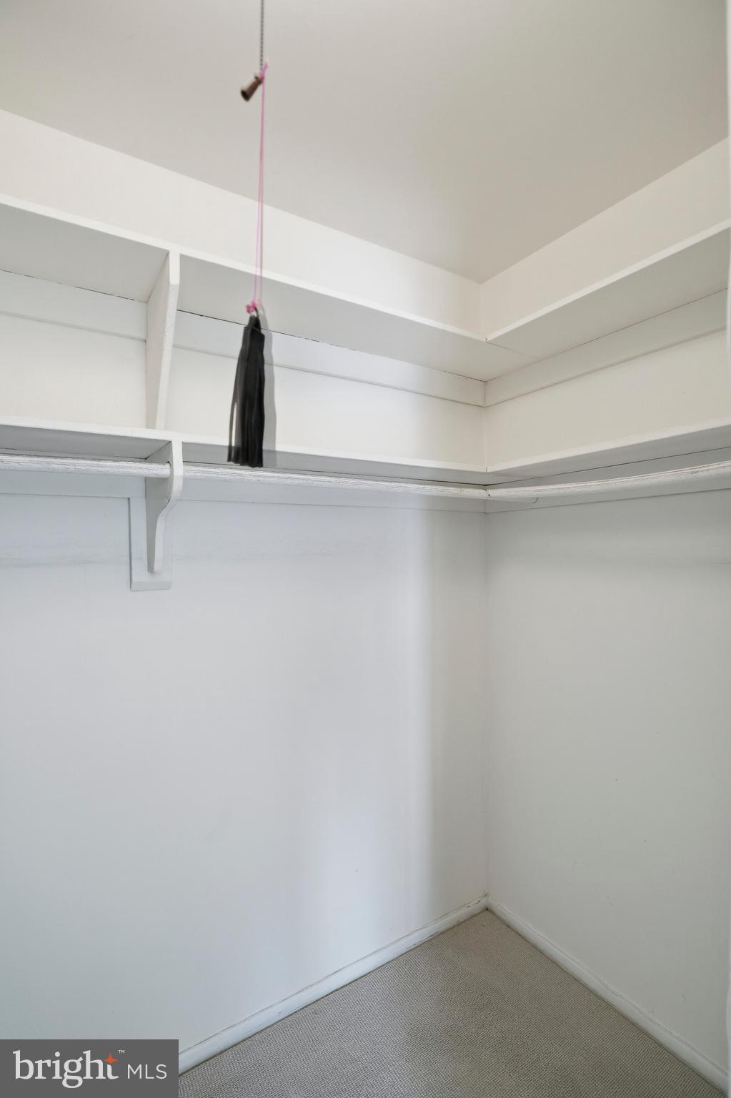 SUBURBAN OAKS - Residential