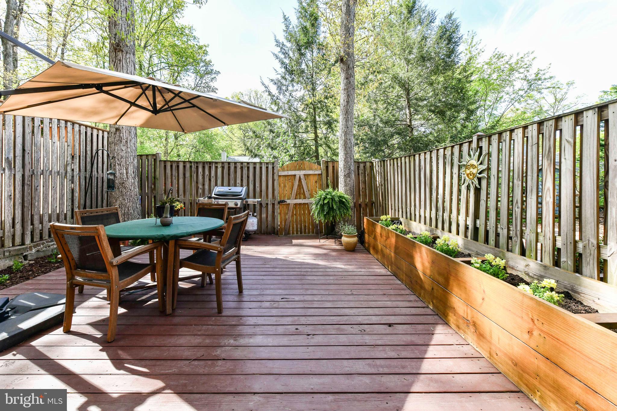 DEEPWOOD - Residential Lease