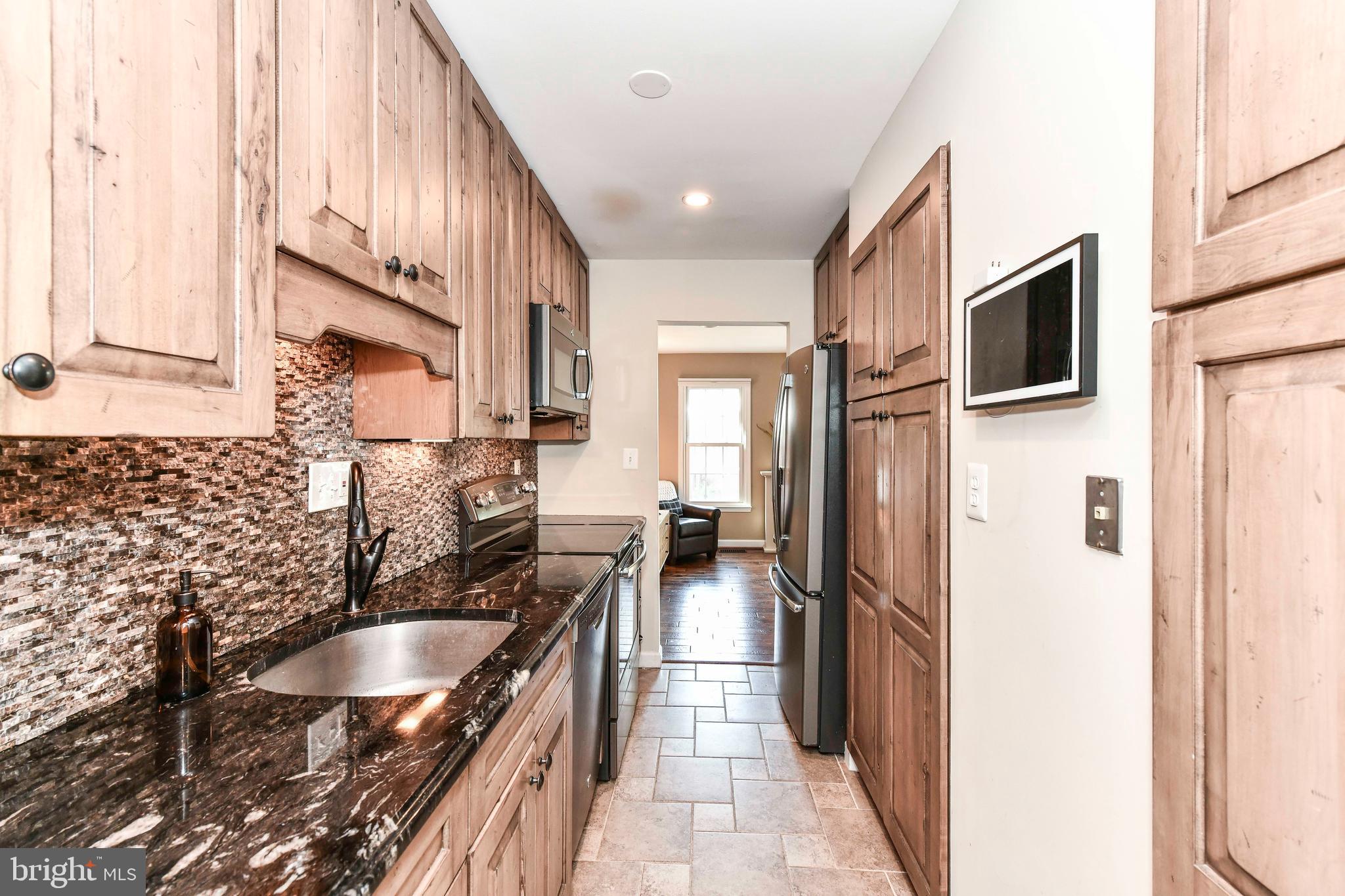 DEEPWOOD - Residential Lease