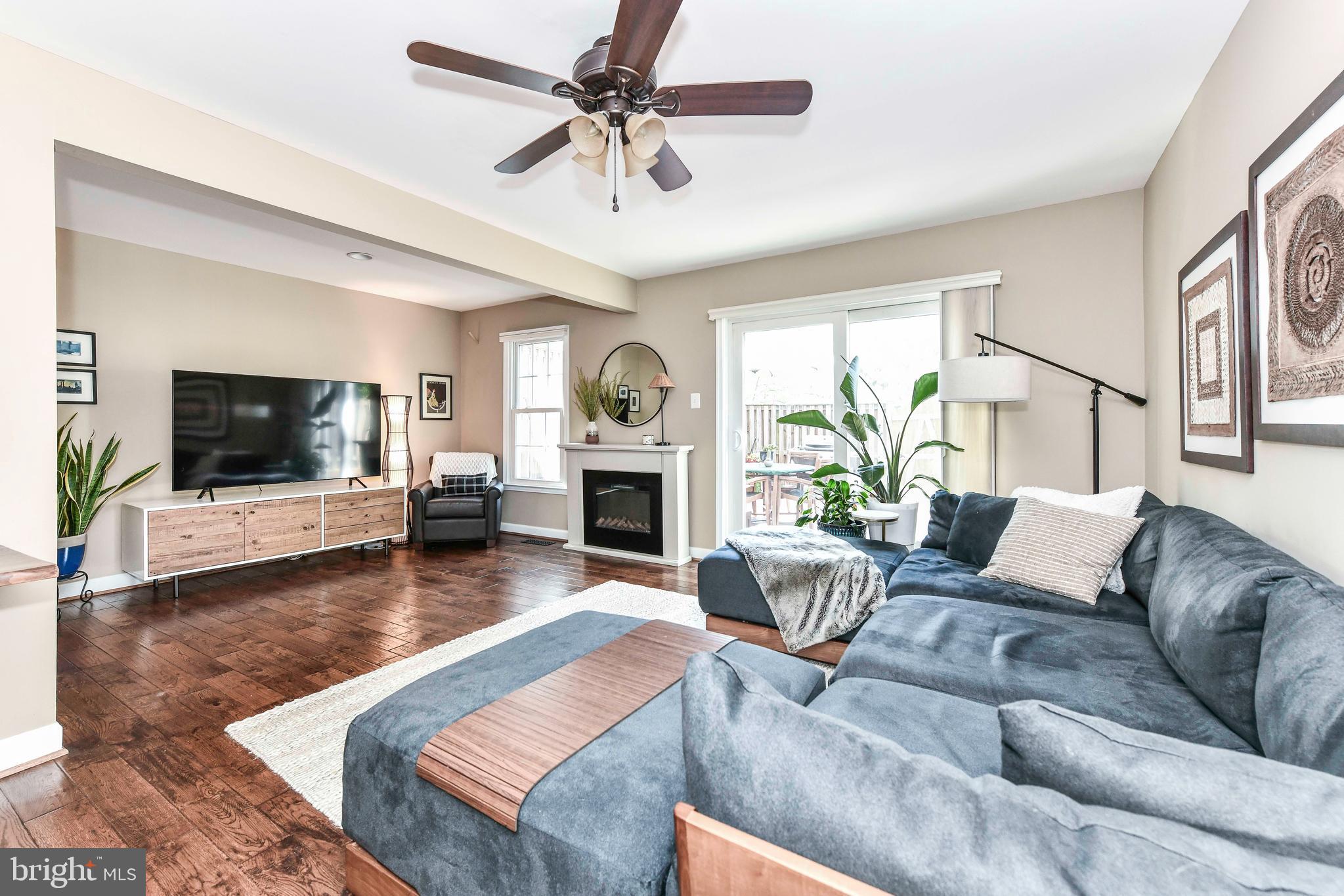 DEEPWOOD - Residential Lease