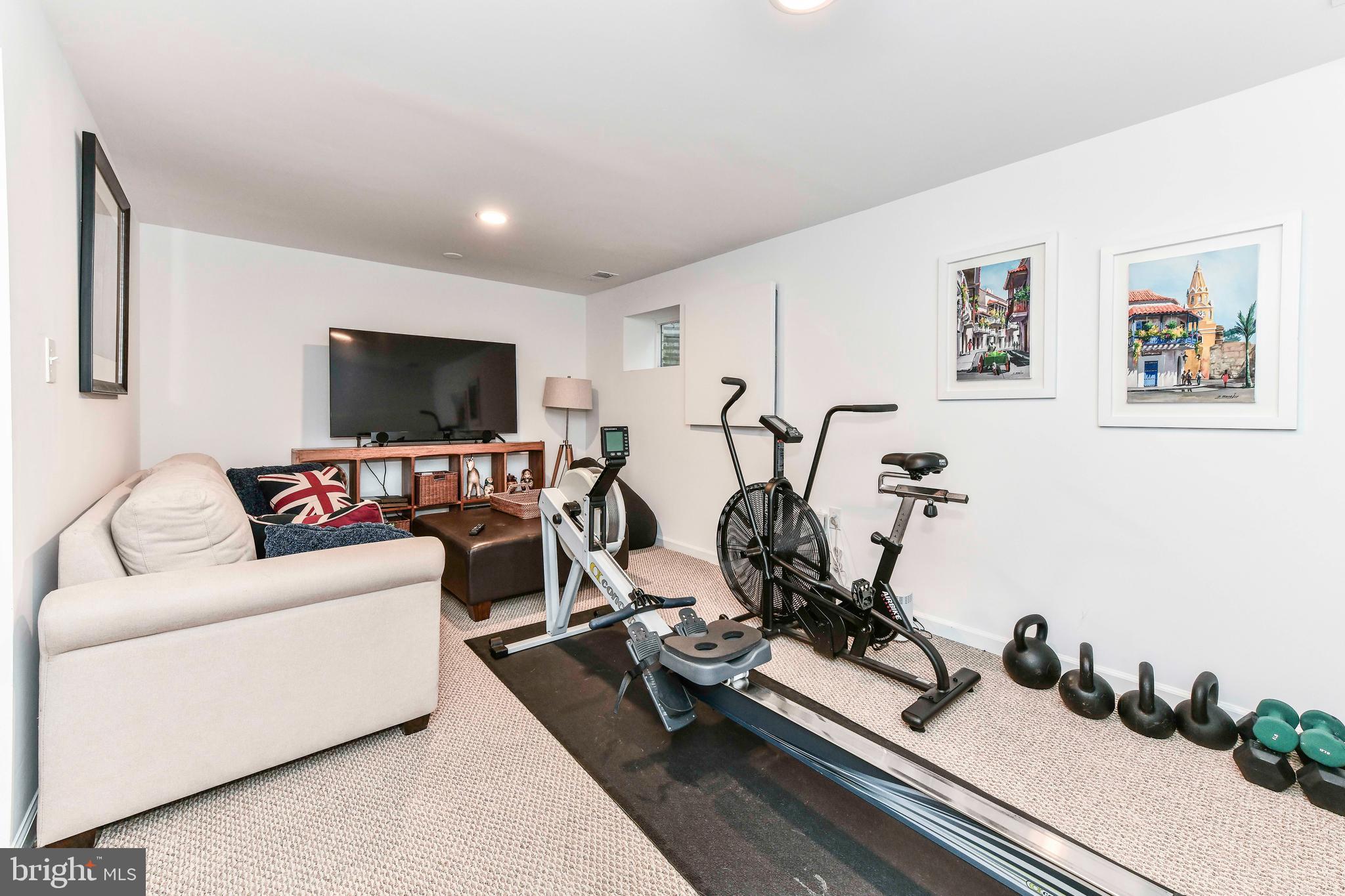 DEEPWOOD - Residential Lease