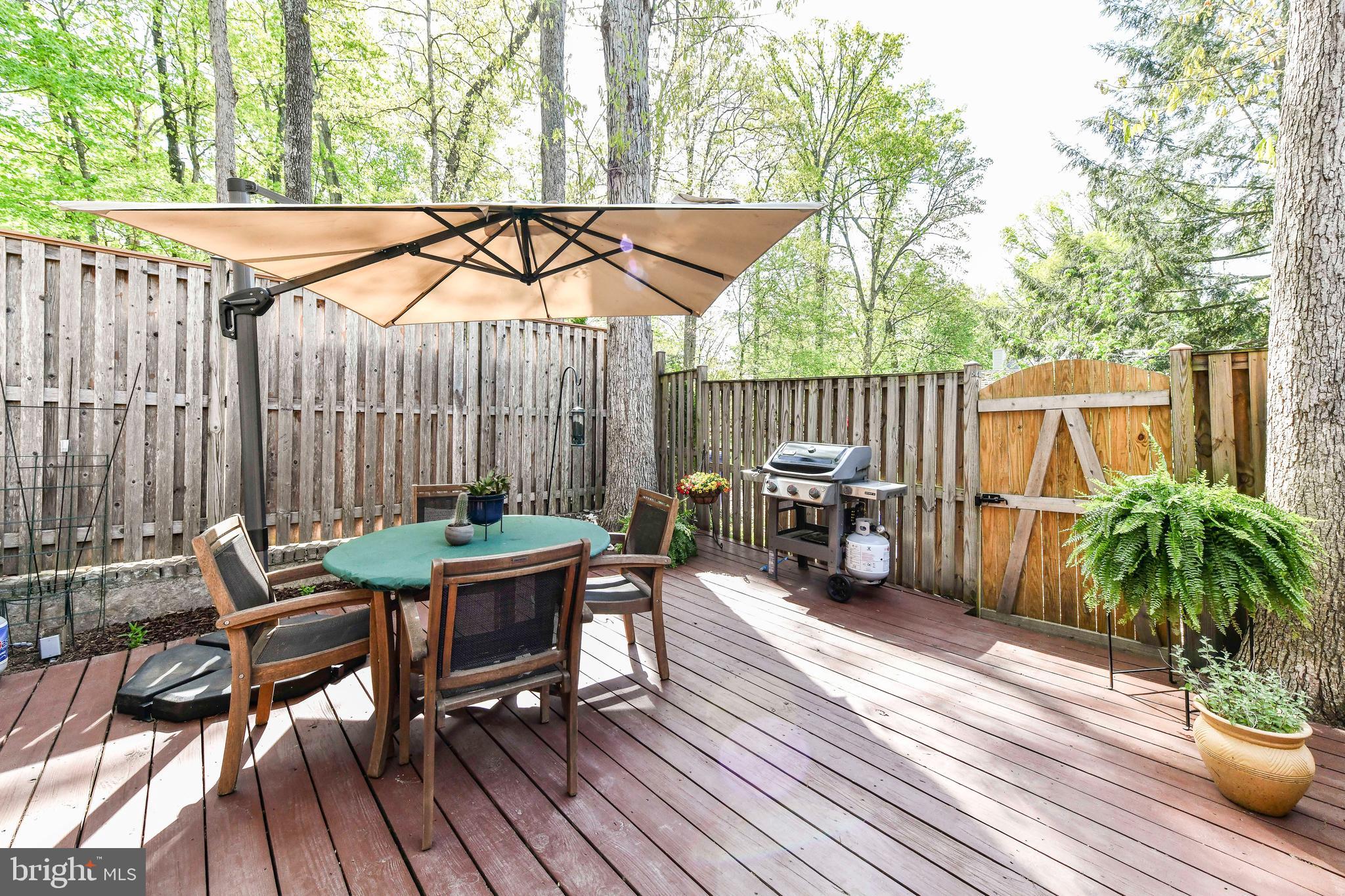 DEEPWOOD - Residential Lease