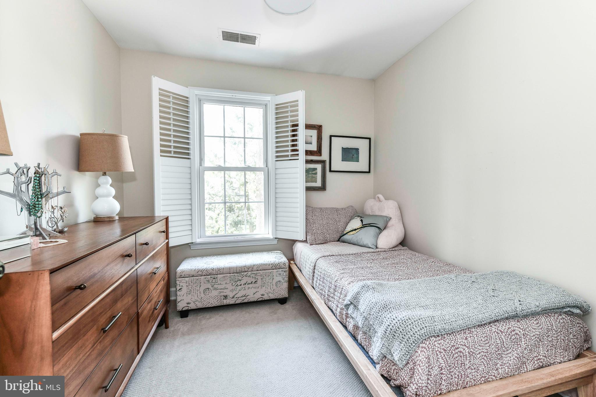 DEEPWOOD - Residential Lease