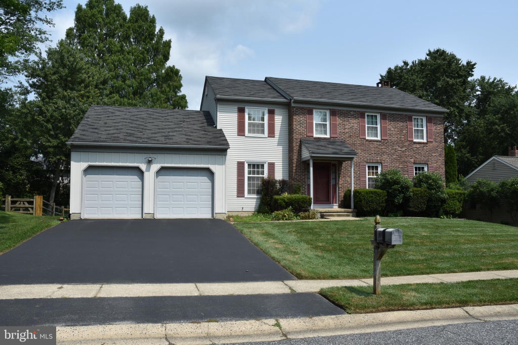 Photo of 7 Forest Creek Drive, HOCKESSIN, DE 19707 (MLS # DENC2110000)