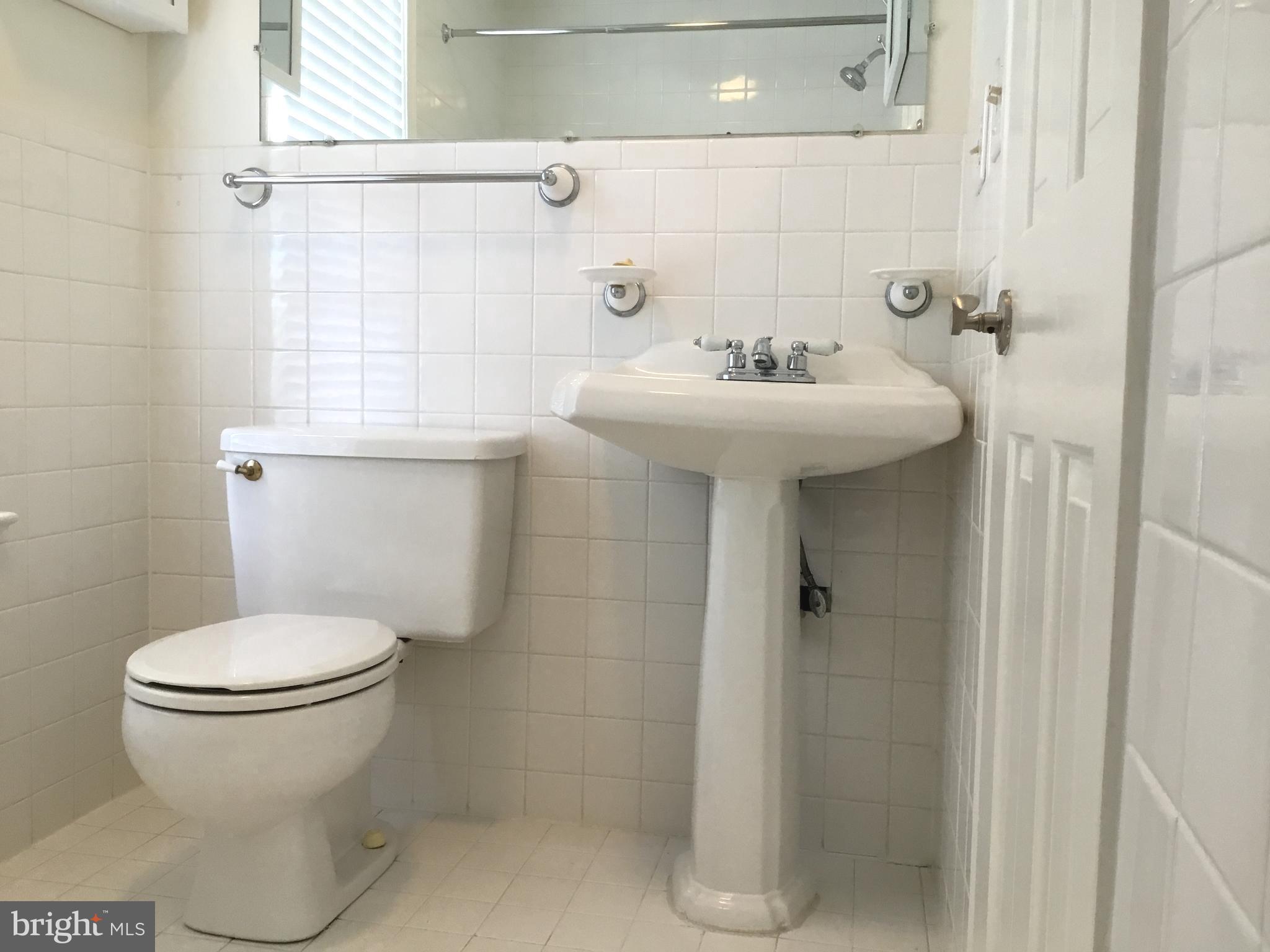 OLD TOWN - Residential Lease