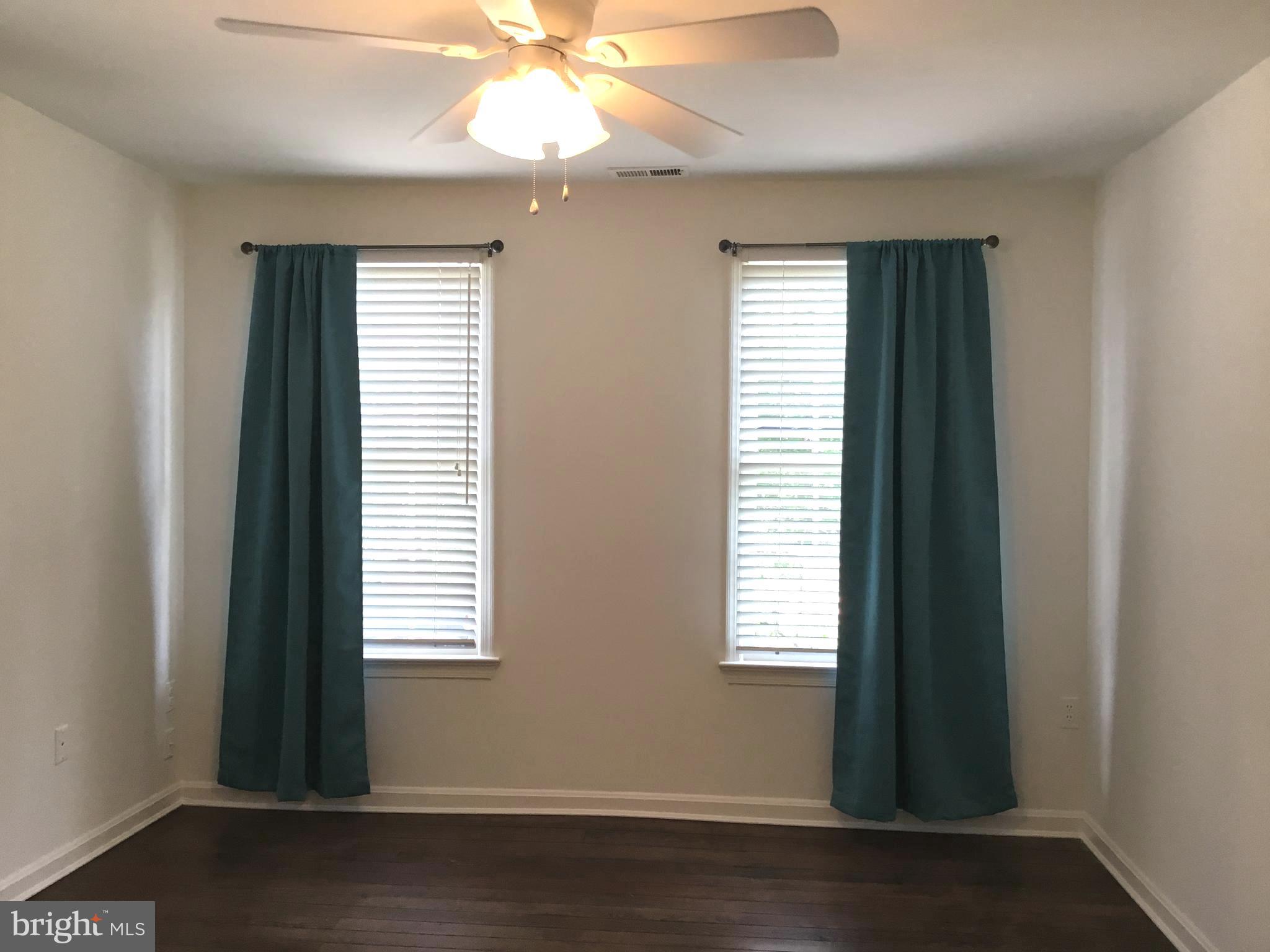 OLD TOWN - Residential Lease