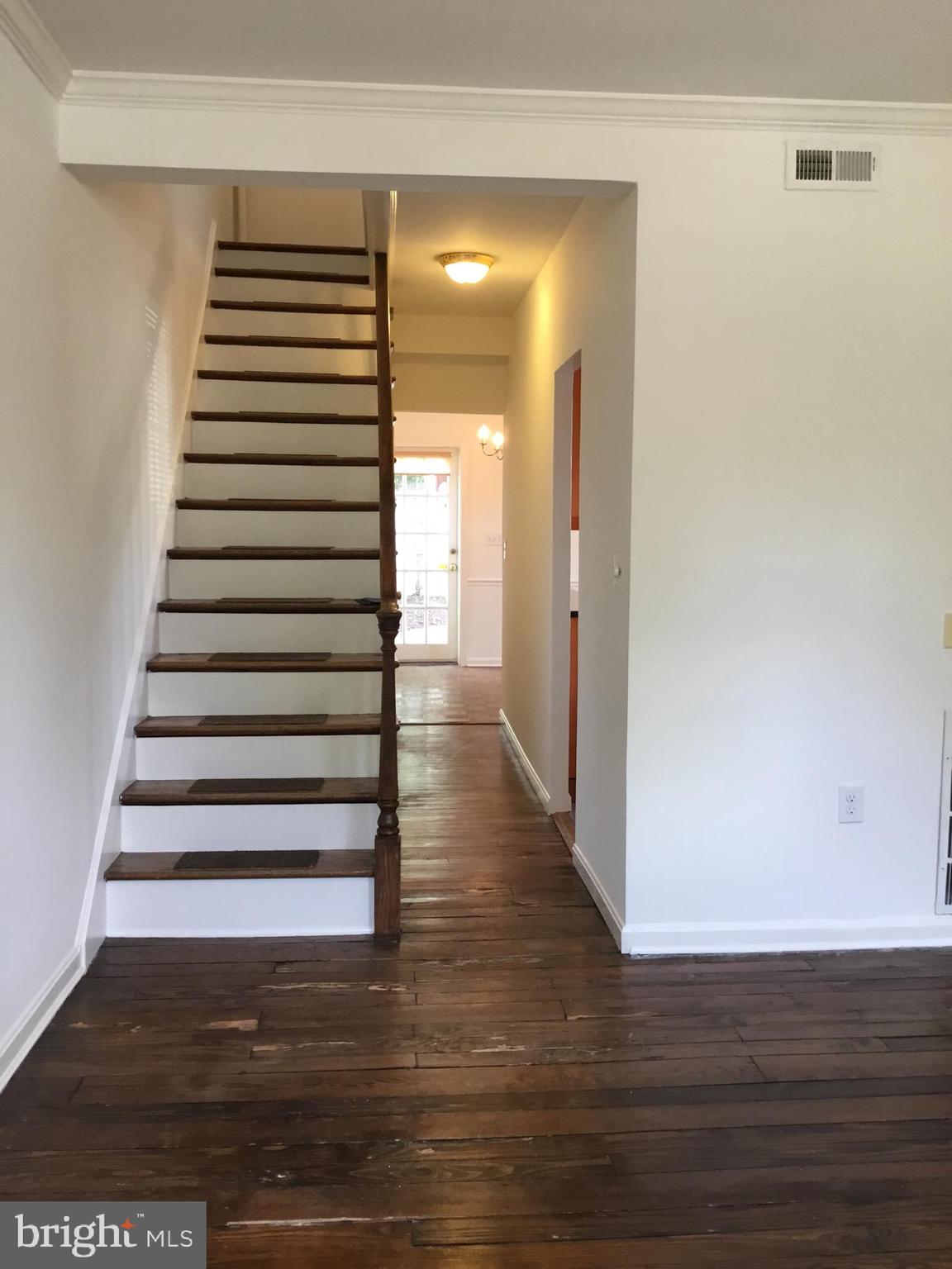 OLD TOWN - Residential Lease