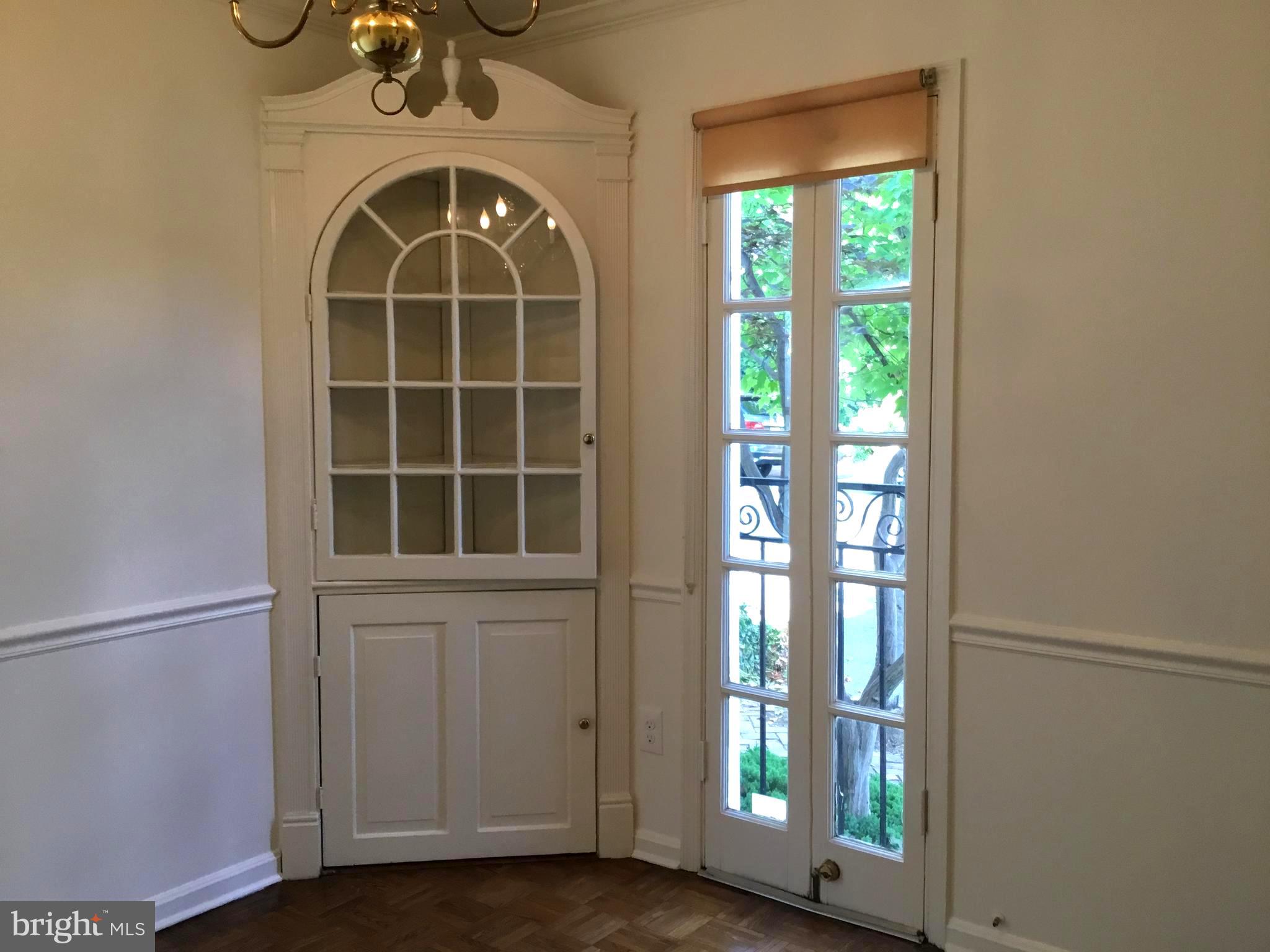 OLD TOWN - Residential Lease