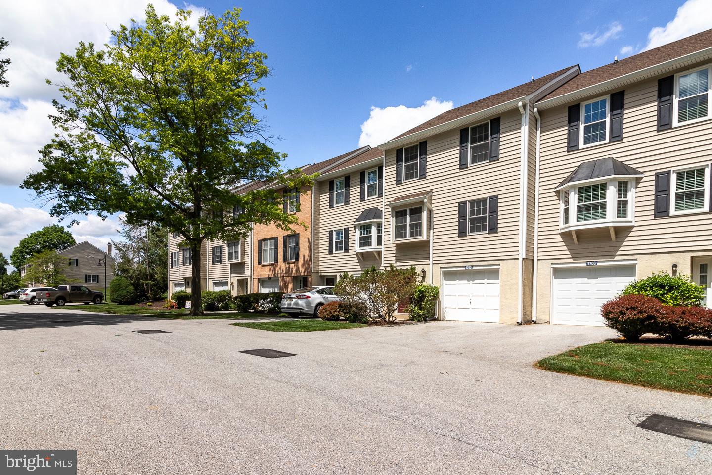 SPRINGHILL FARM - Residential