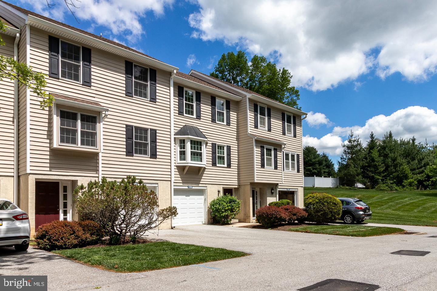 SPRINGHILL FARM - Residential