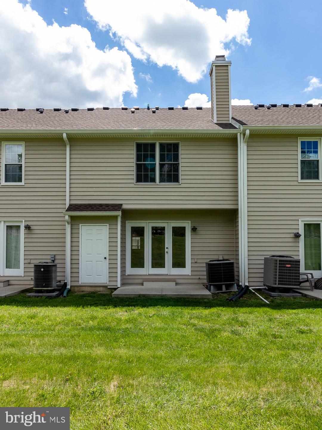 SPRINGHILL FARM - Residential