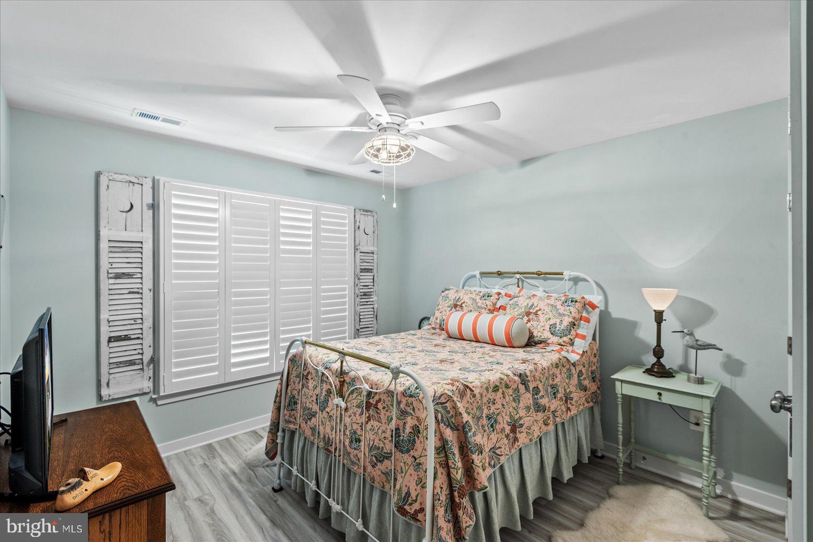 CLASSIC SHORES - Residential