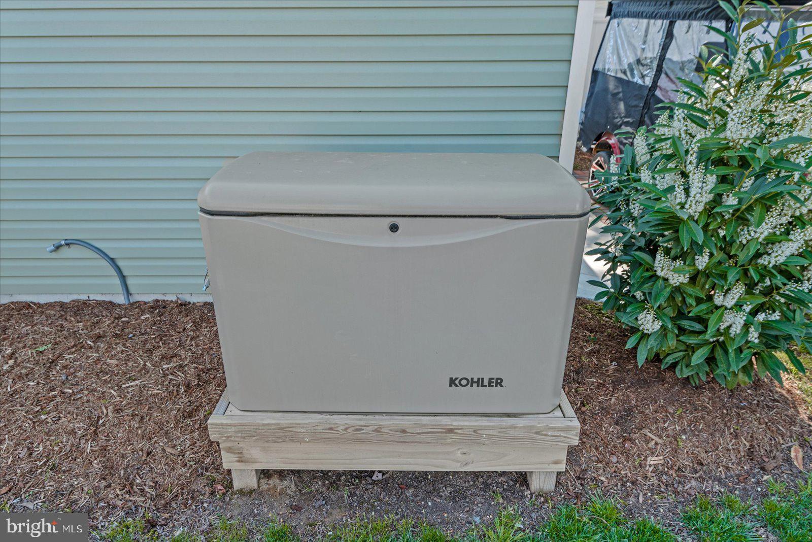 CLASSIC SHORES - Residential