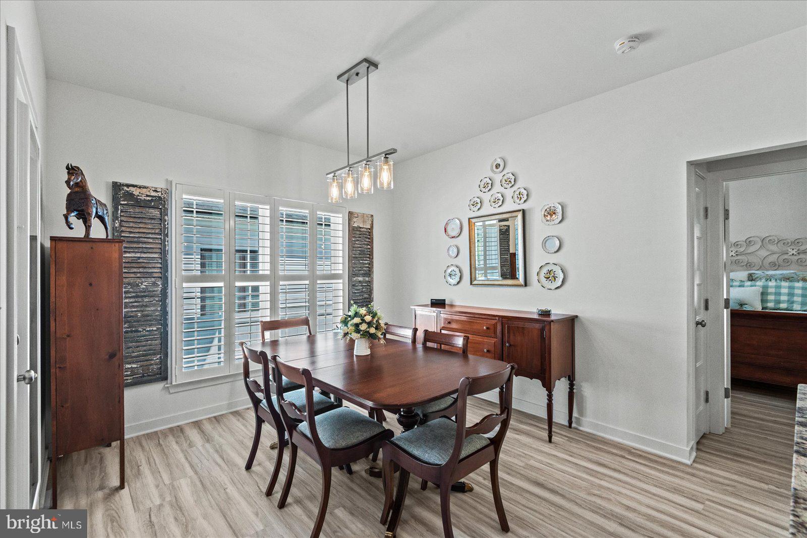 CLASSIC SHORES - Residential