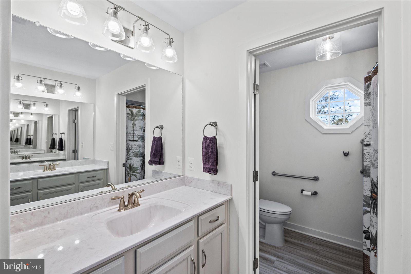 CLASSIC SHORES - Residential