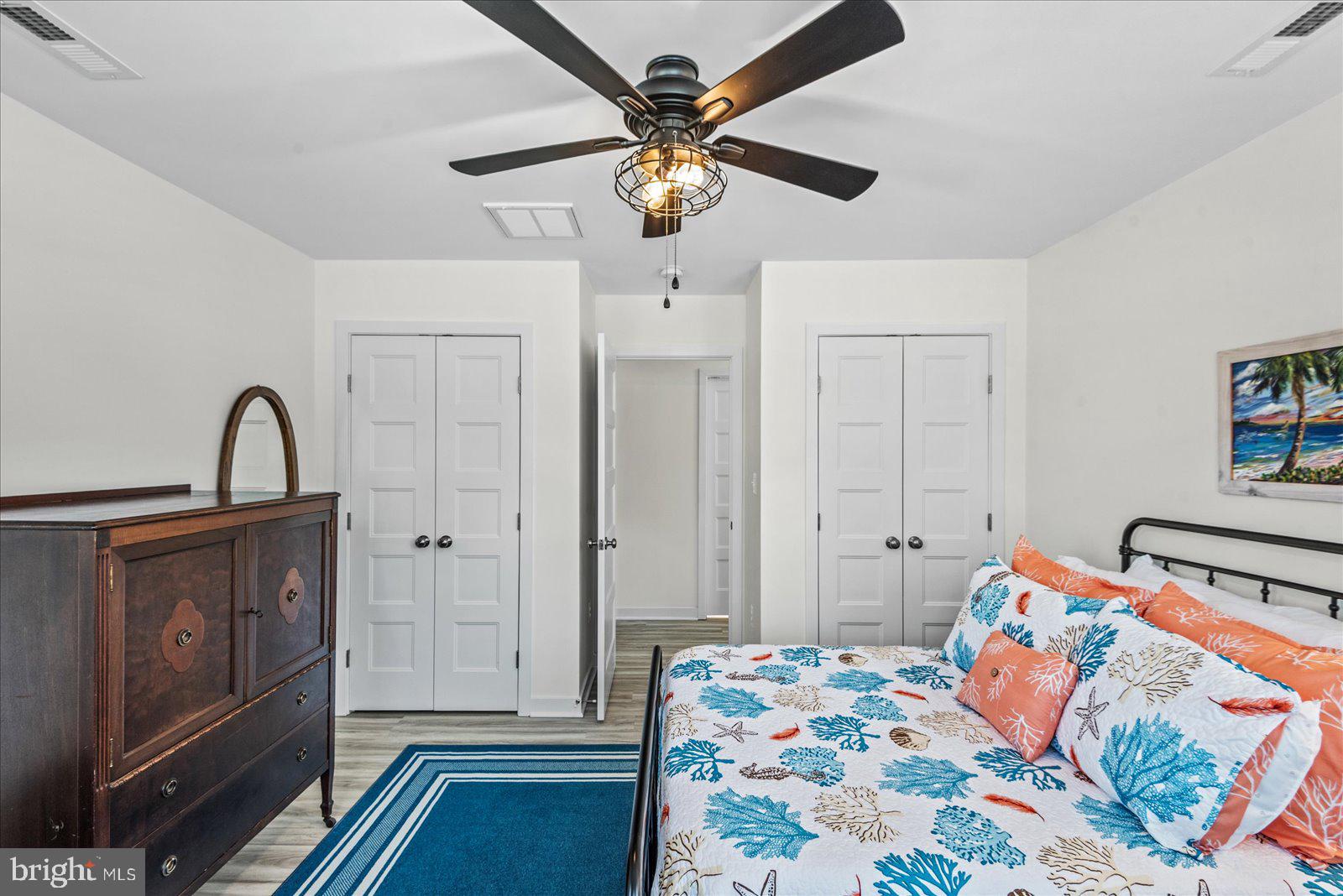 CLASSIC SHORES - Residential