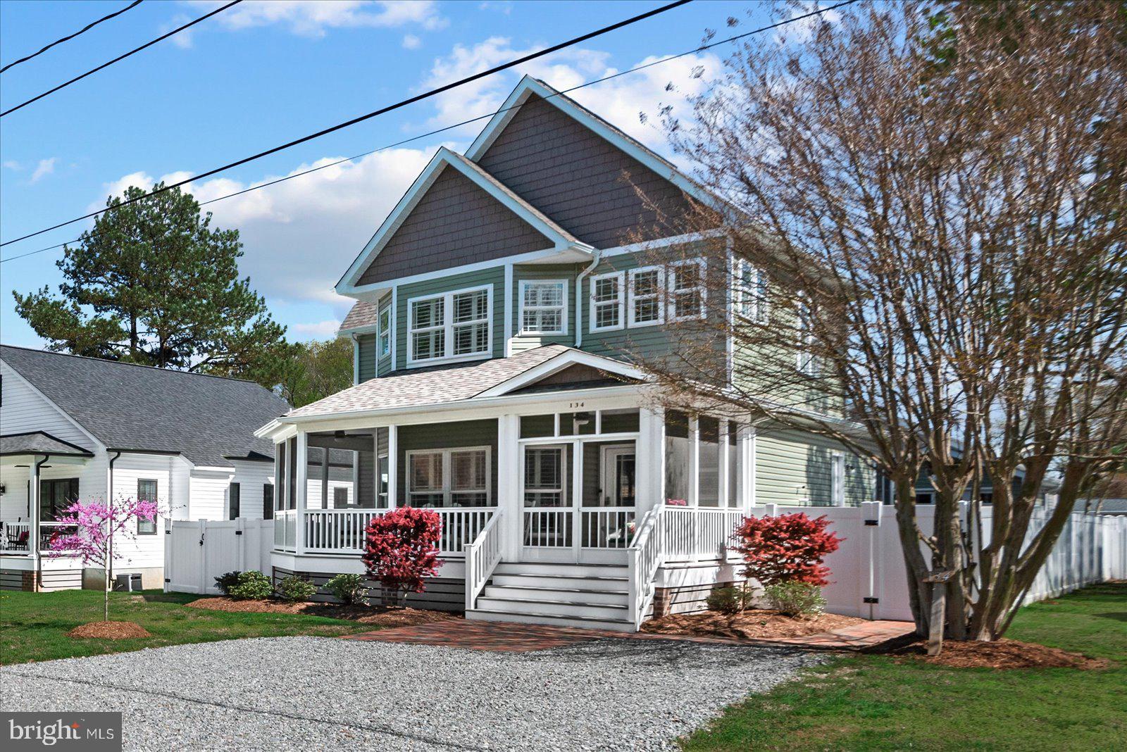 CLASSIC SHORES - Residential