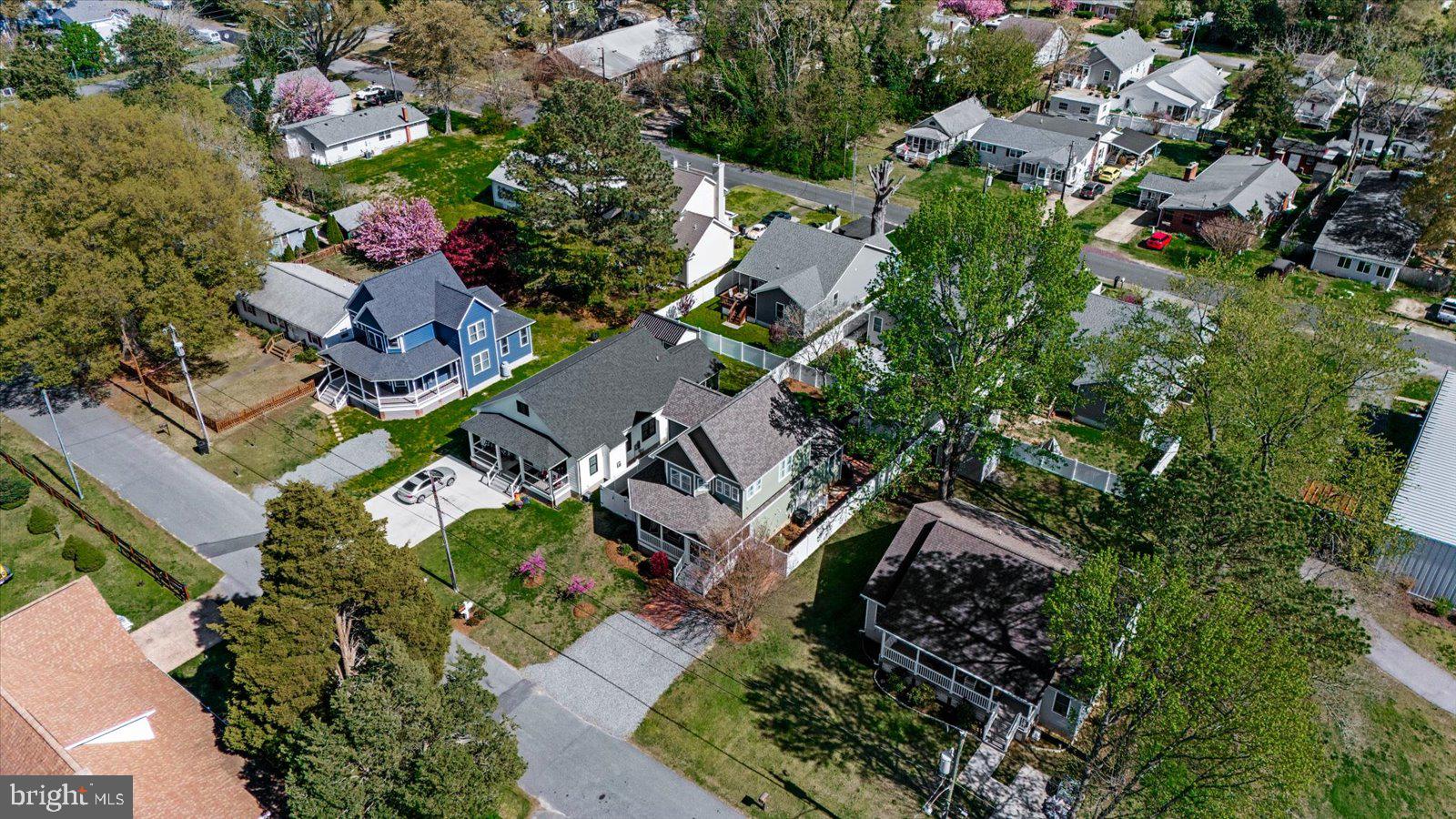 CLASSIC SHORES - Residential