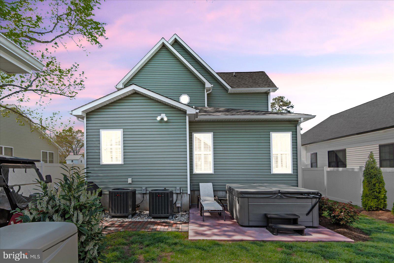 CLASSIC SHORES - Residential