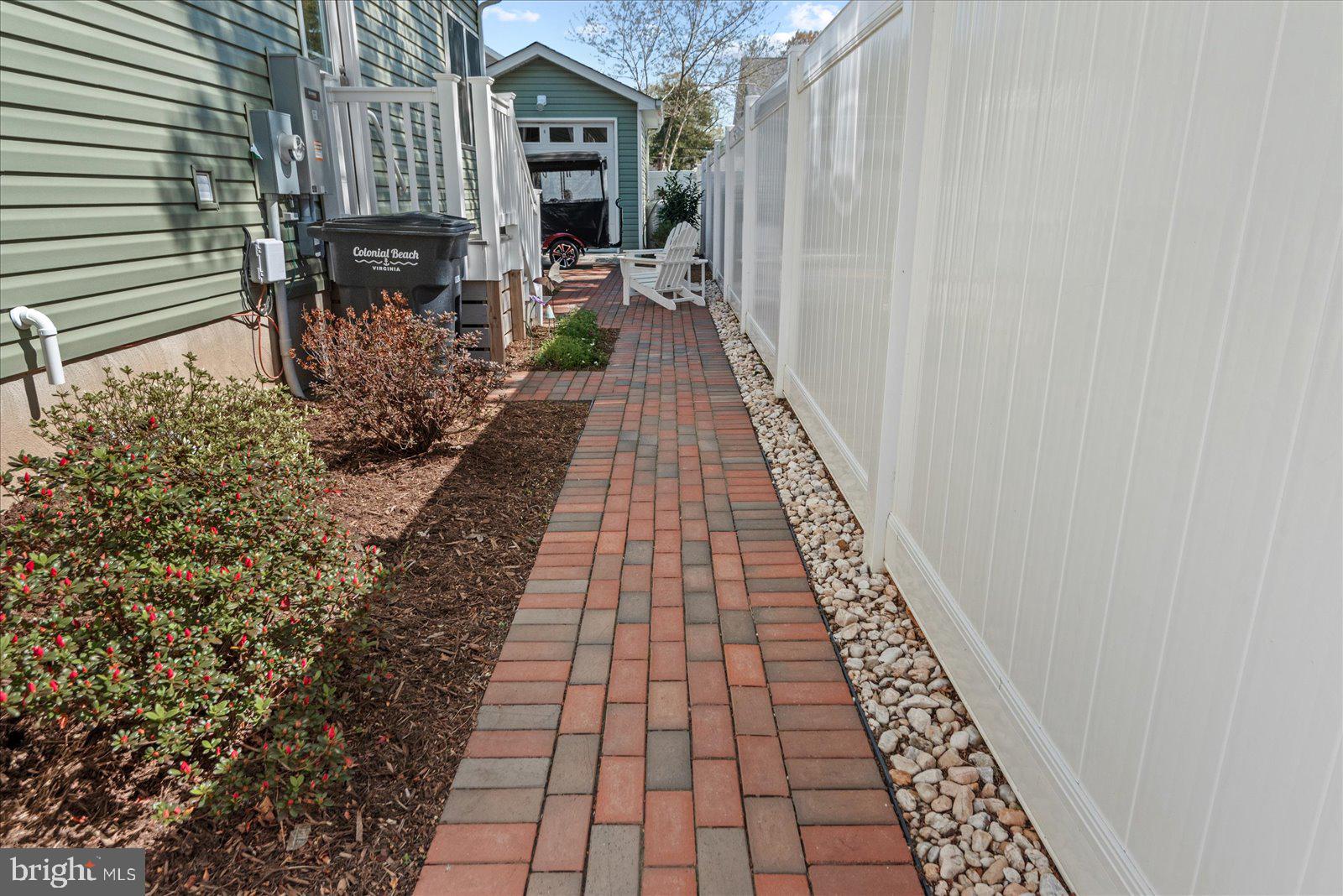 CLASSIC SHORES - Residential