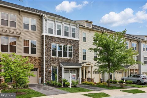7609 LYNDON COURT GLEN BURNIE MD 21060