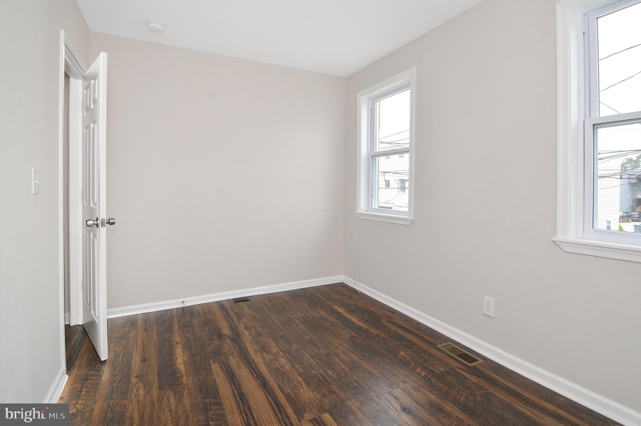 WASHINGTON VILLAGE - Residential Lease