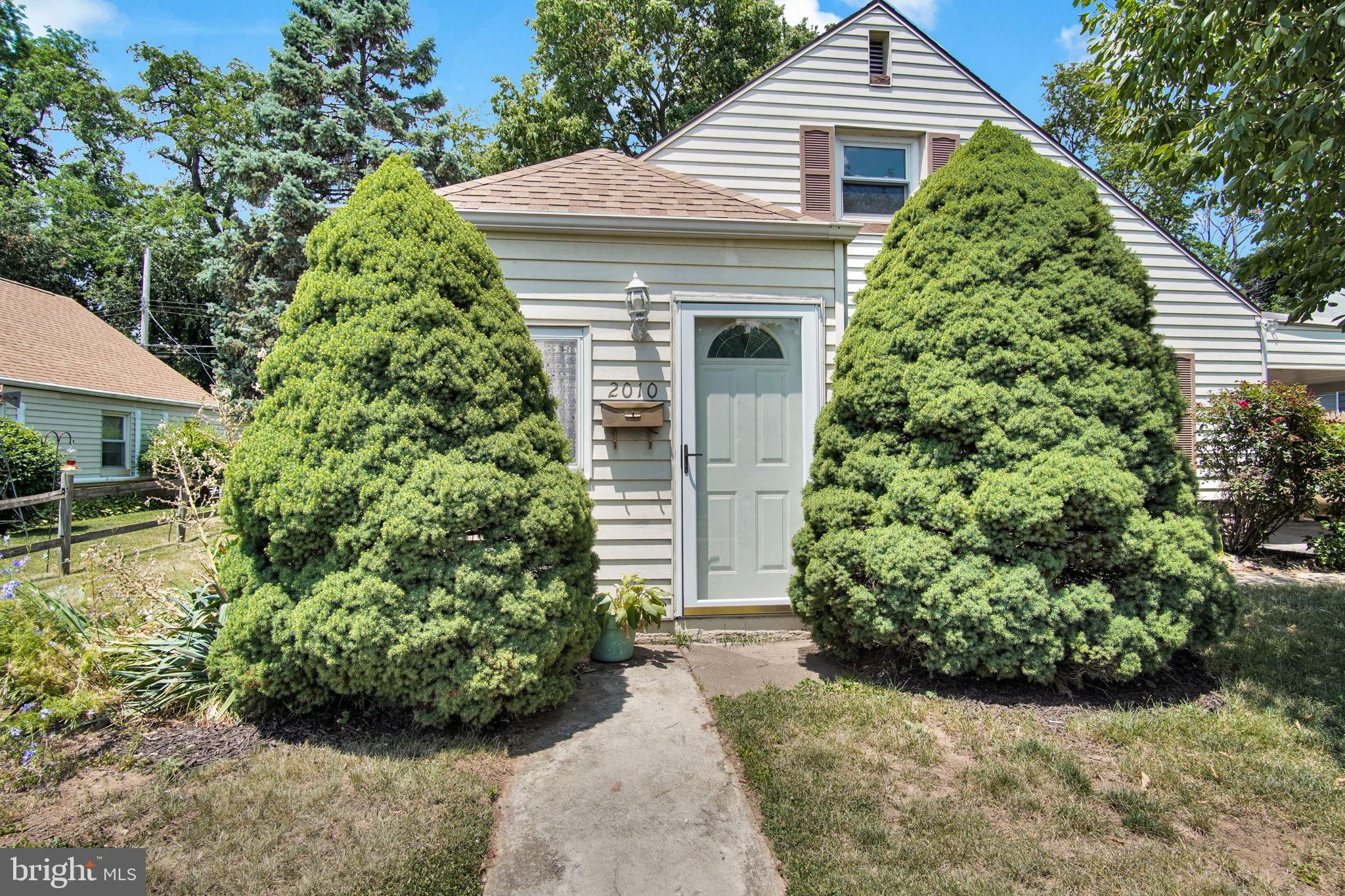 2010 HIGHLAND CIRCLE