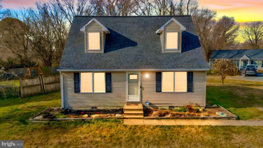 Photo of 211 State Street, STEVENSVILLE, MD 21666 (MLS # MDQA2015892)