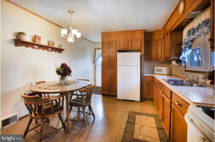 SPRINGTON VILLAGE - Residential