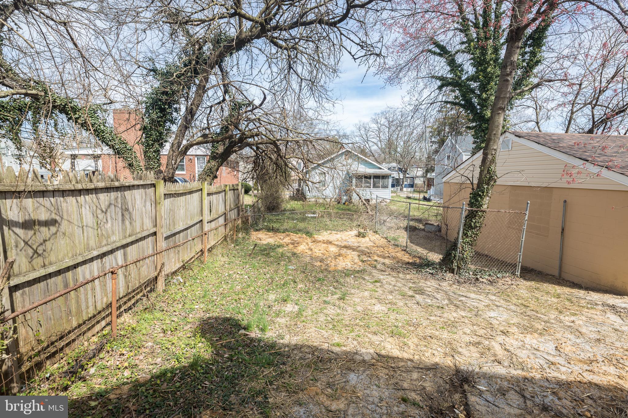 CAPITOL HEIGHTS - Residential