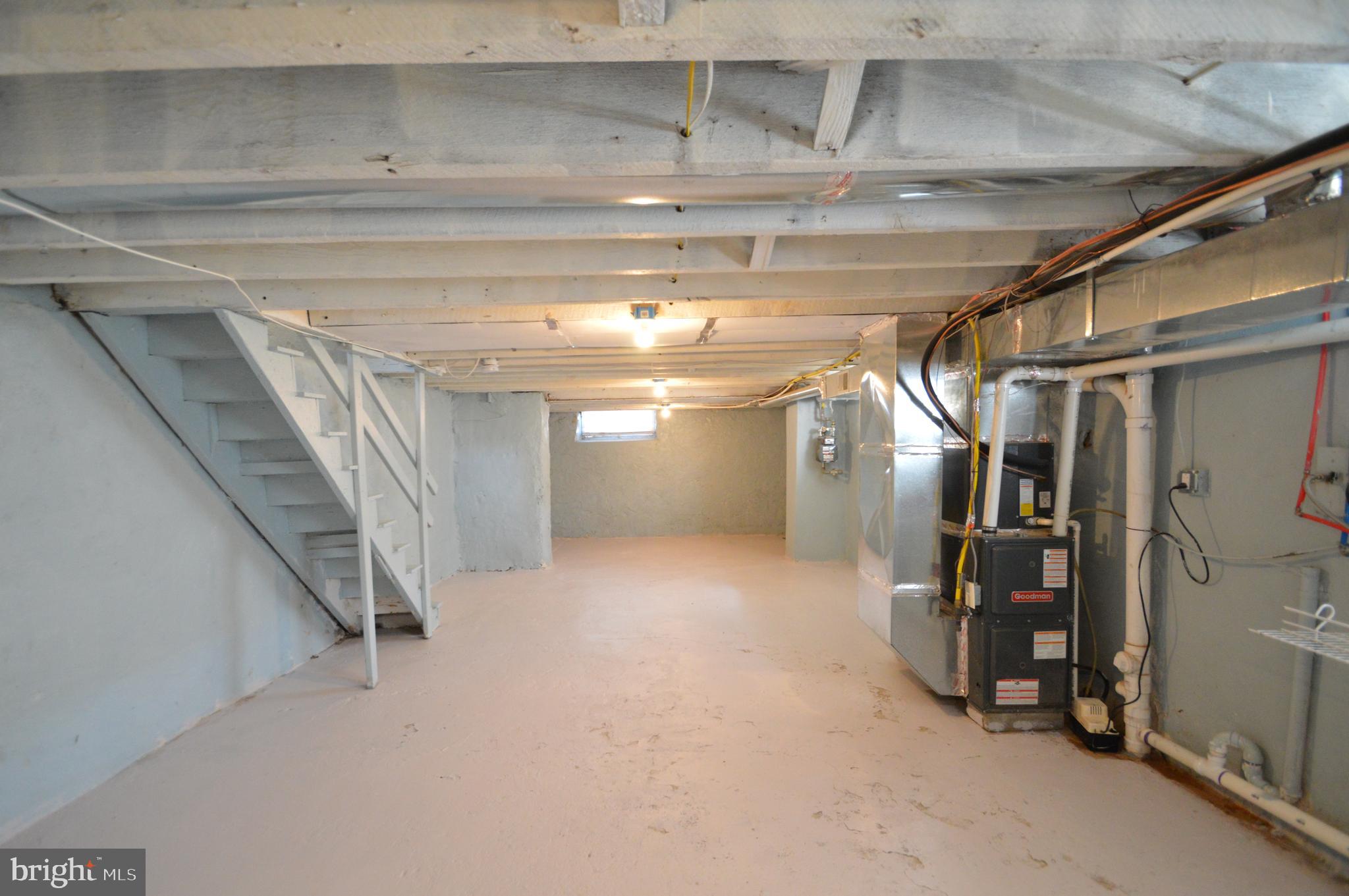 ELMWOOD PARK - Residential