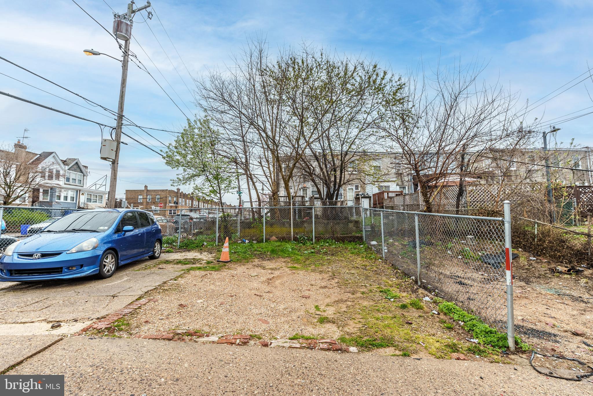 ELMWOOD PARK - Residential