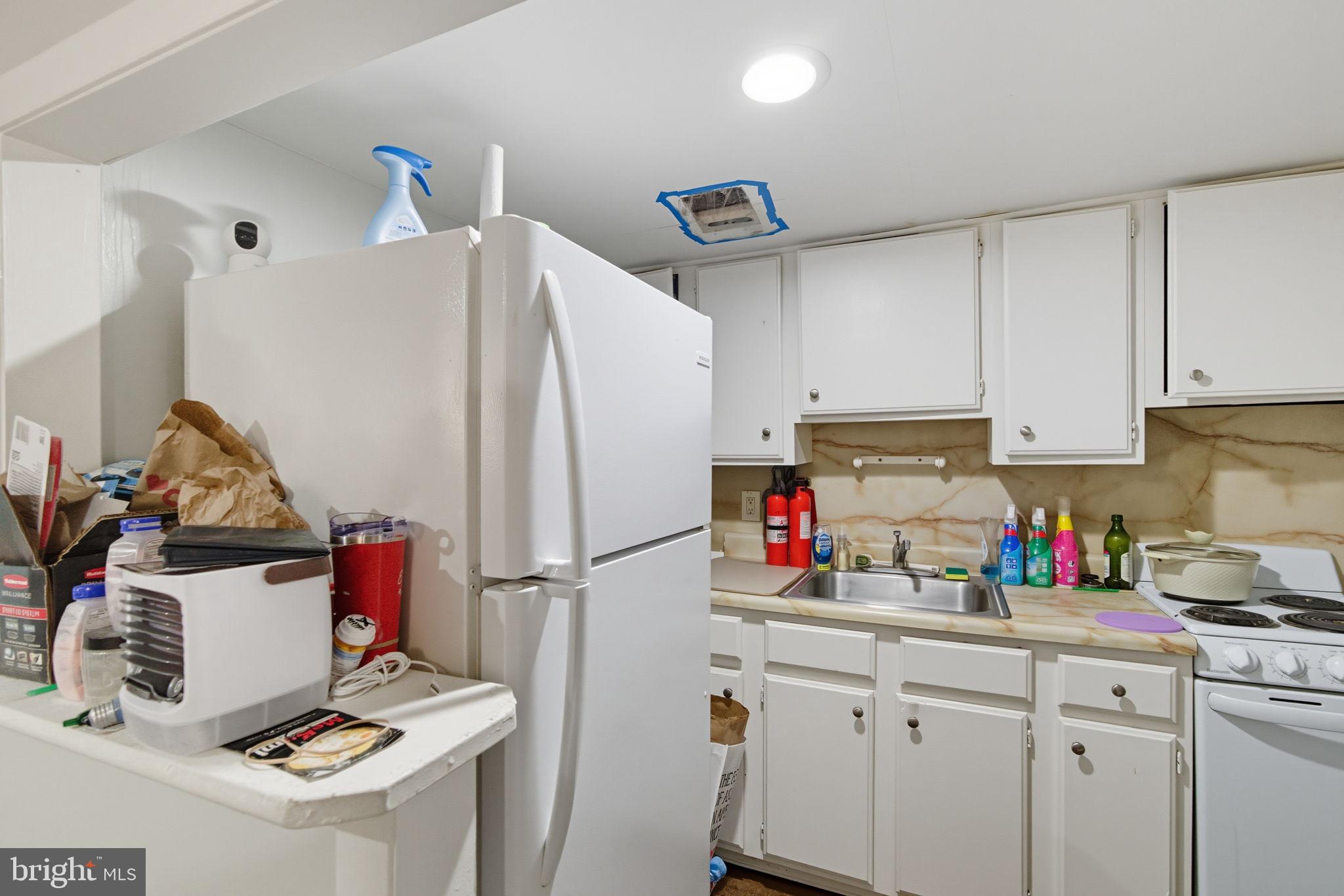 OAK LANE - Residential Income