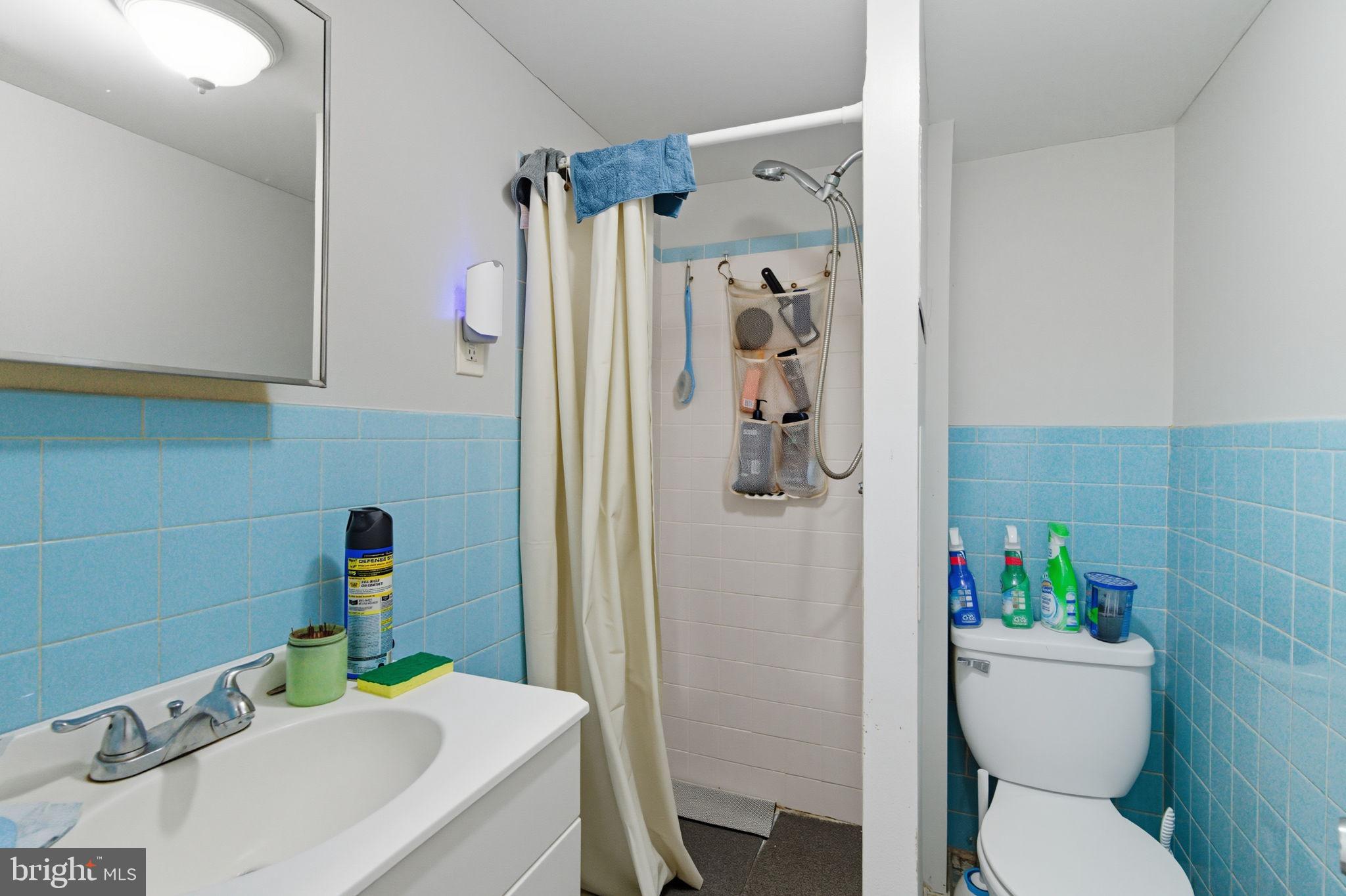 OAK LANE - Residential Income