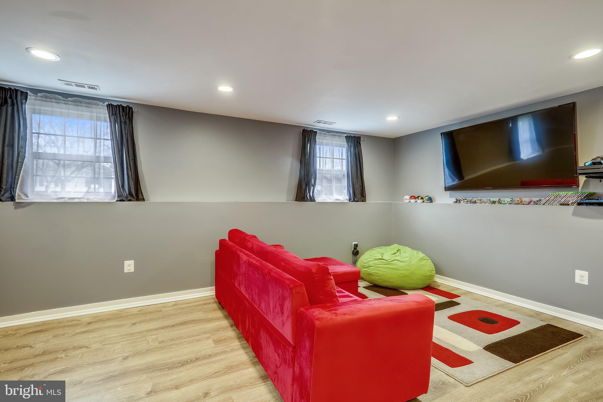 DRESDEN GREEN - Residential