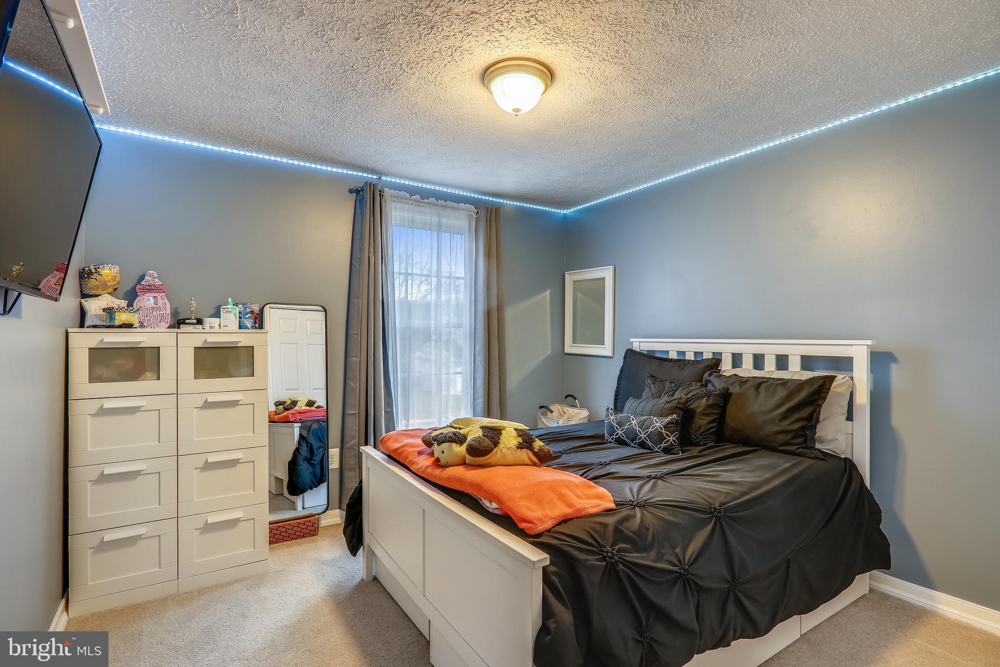 DRESDEN GREEN - Residential