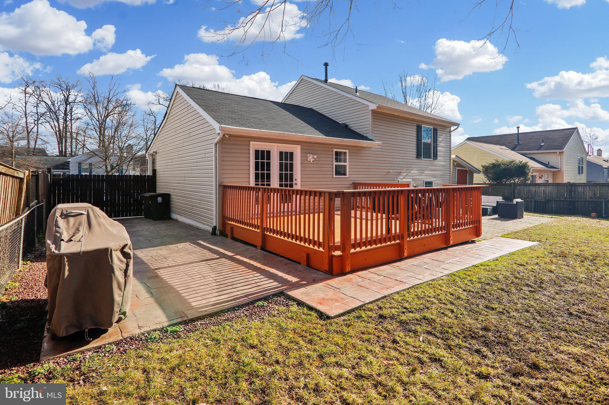 DRESDEN GREEN - Residential