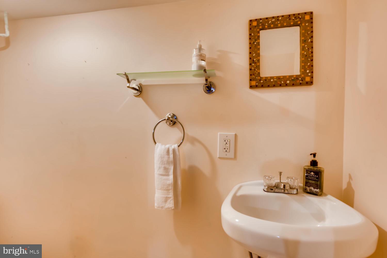 EDNOR GARDENS HISTORIC DISTRICT - Residential