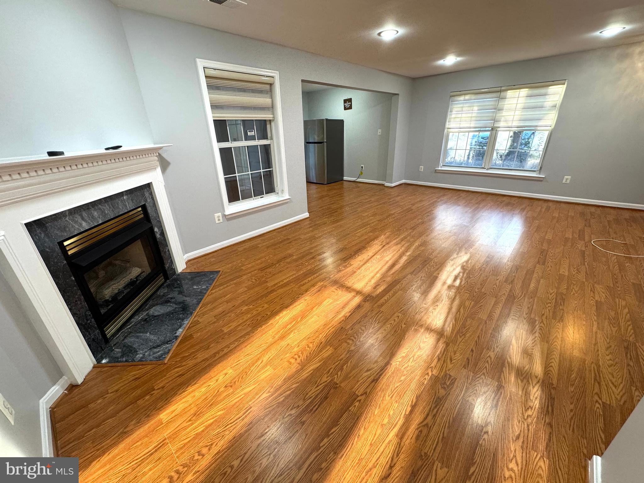 HIGHLAND OAKS - Residential