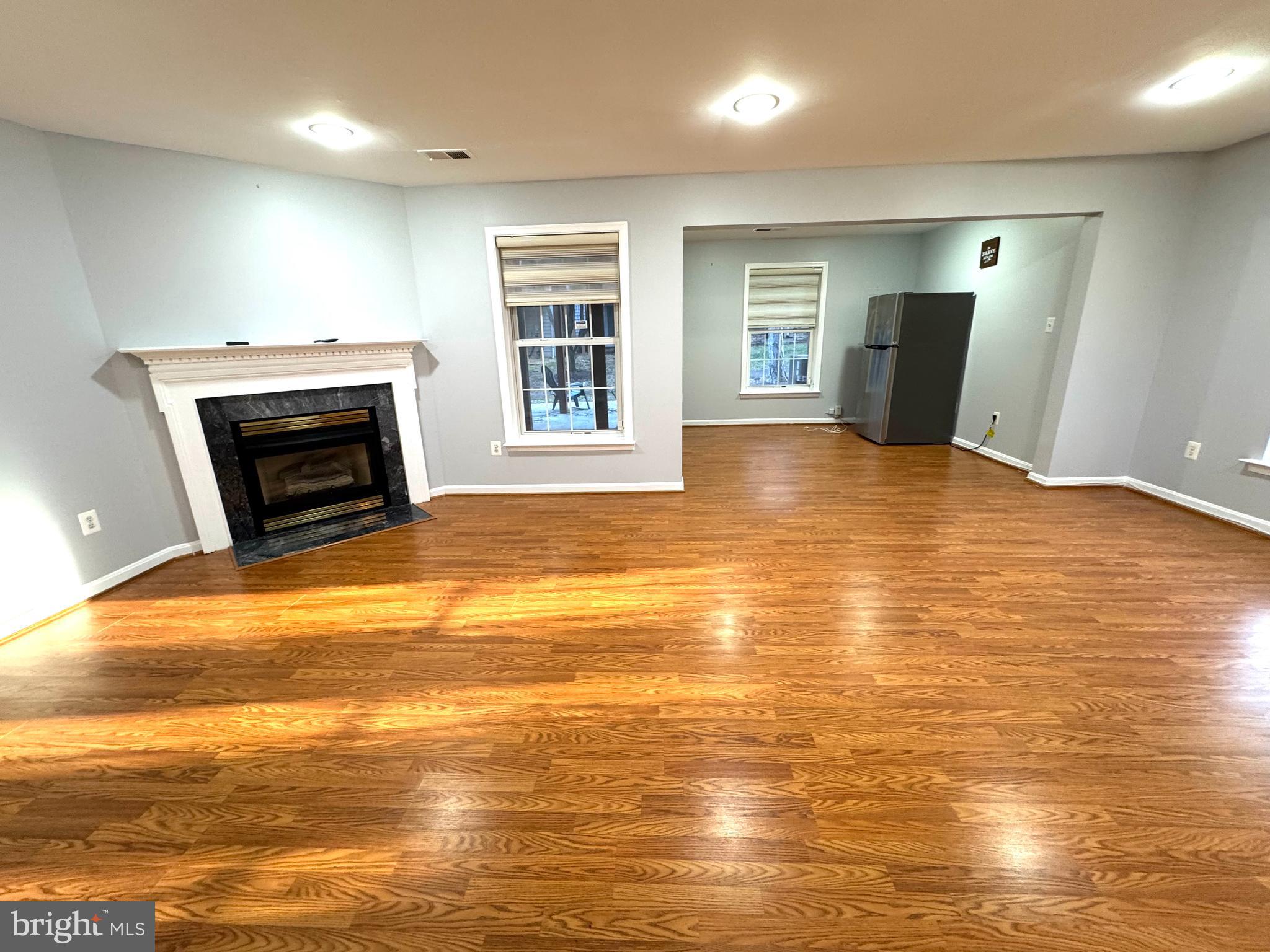 HIGHLAND OAKS - Residential