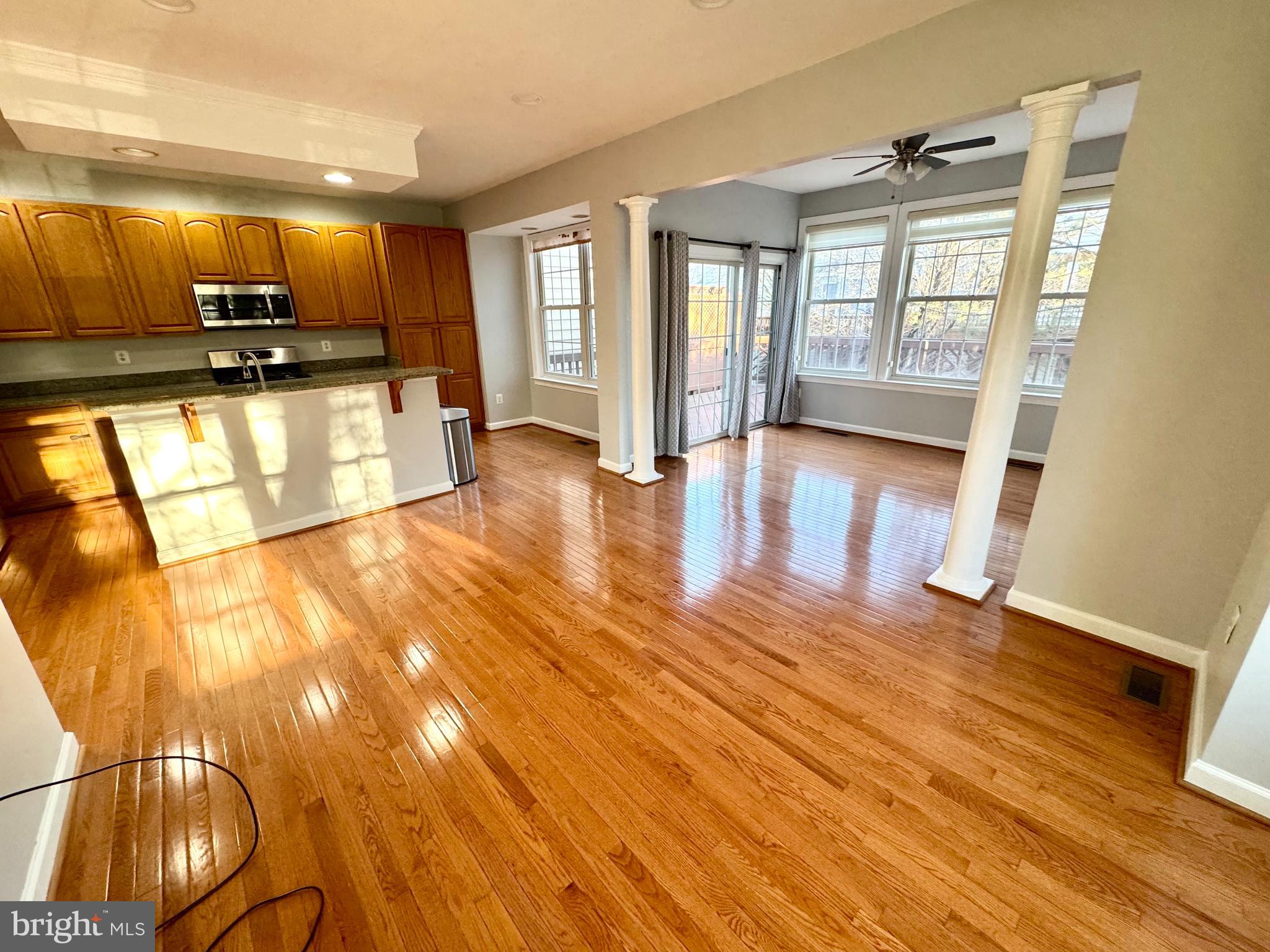 HIGHLAND OAKS - Residential