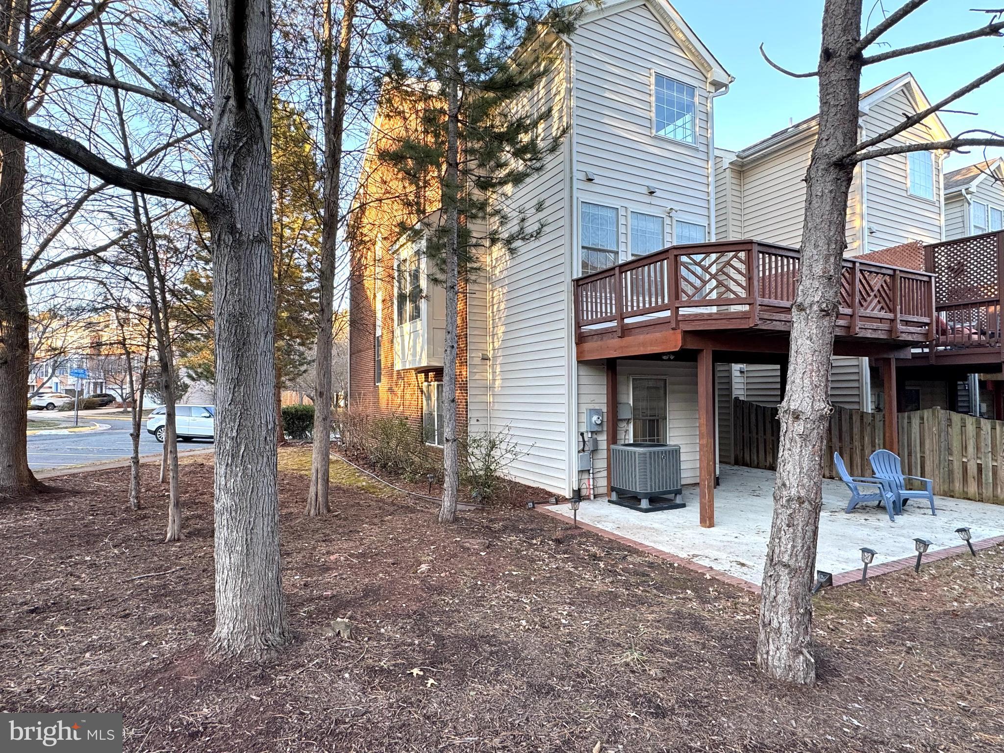 HIGHLAND OAKS - Residential