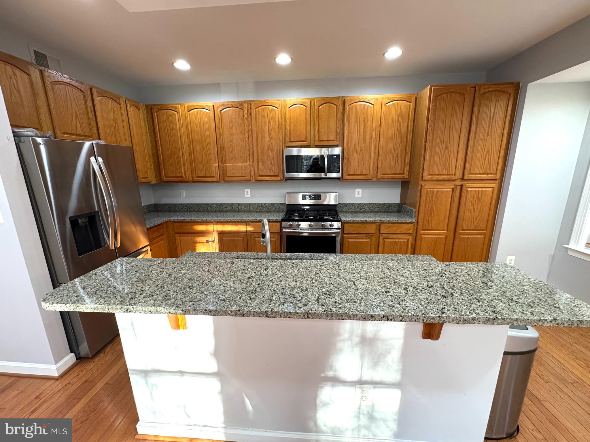 HIGHLAND OAKS - Residential