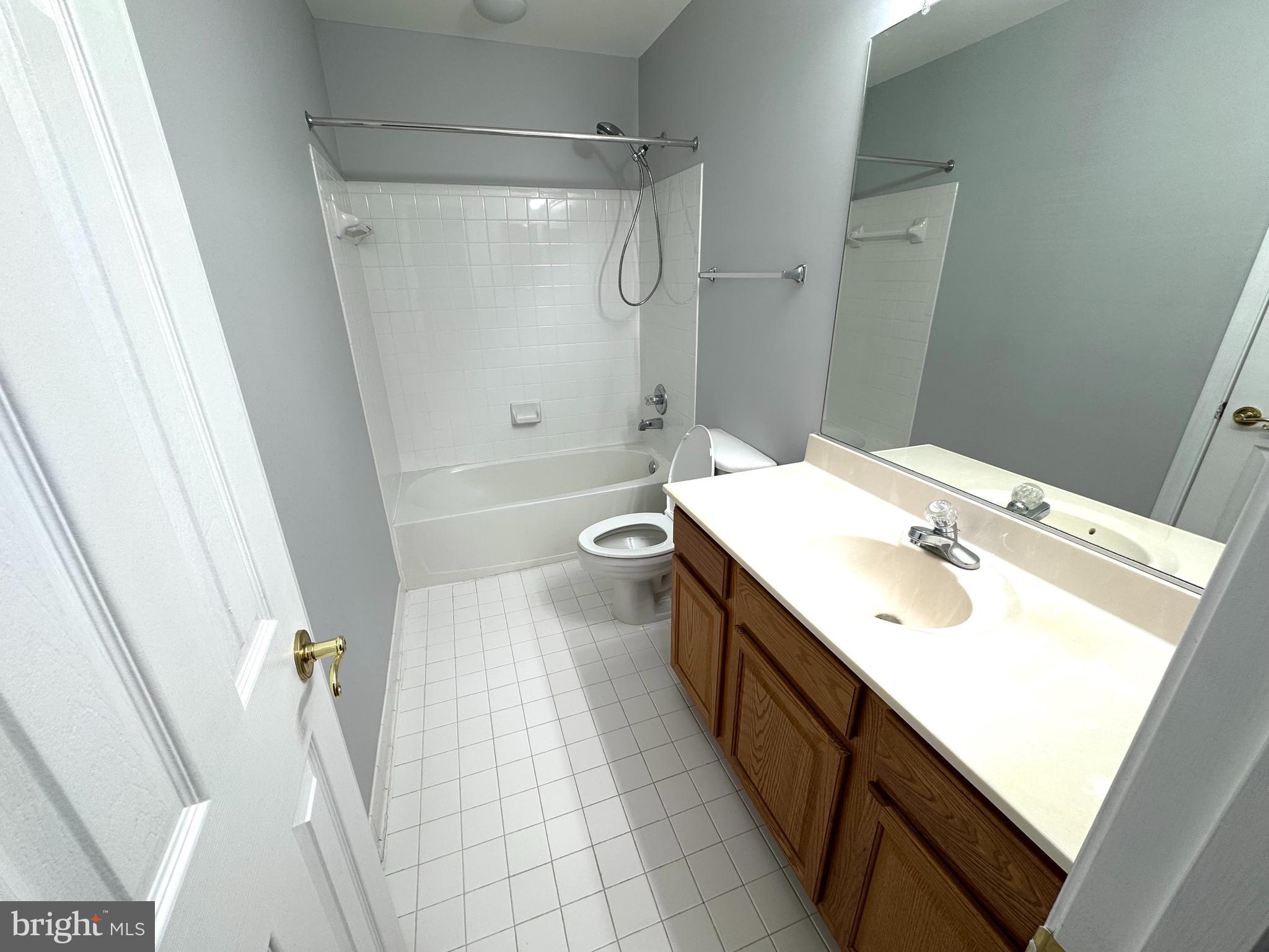 HIGHLAND OAKS - Residential