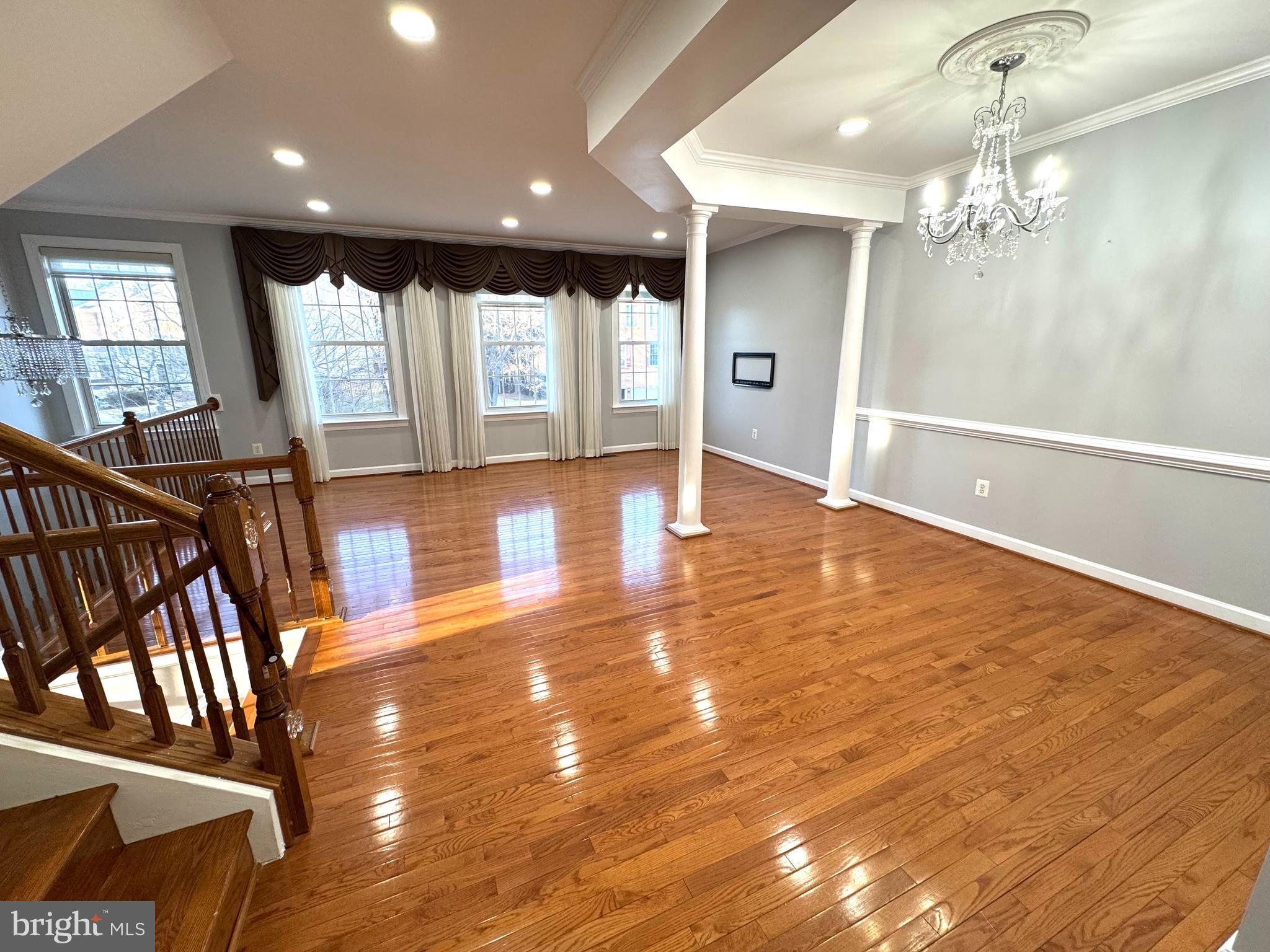 HIGHLAND OAKS - Residential