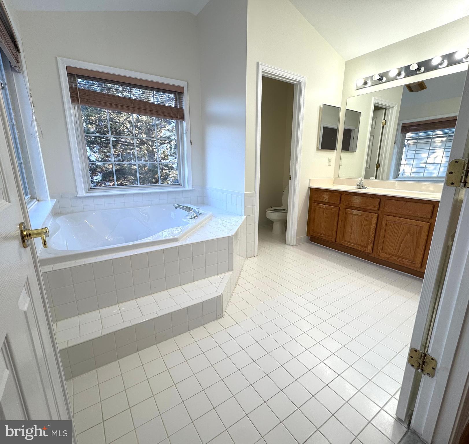 HIGHLAND OAKS - Residential