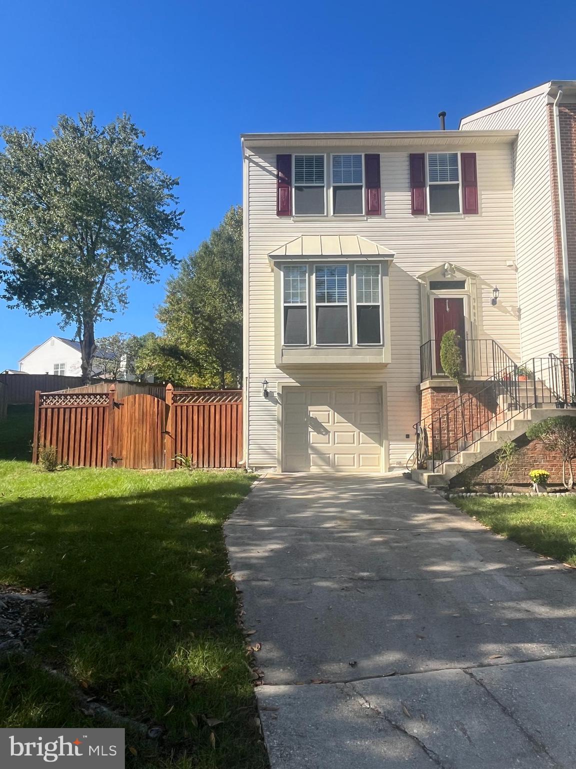 SUMMIT CREEK - Residential