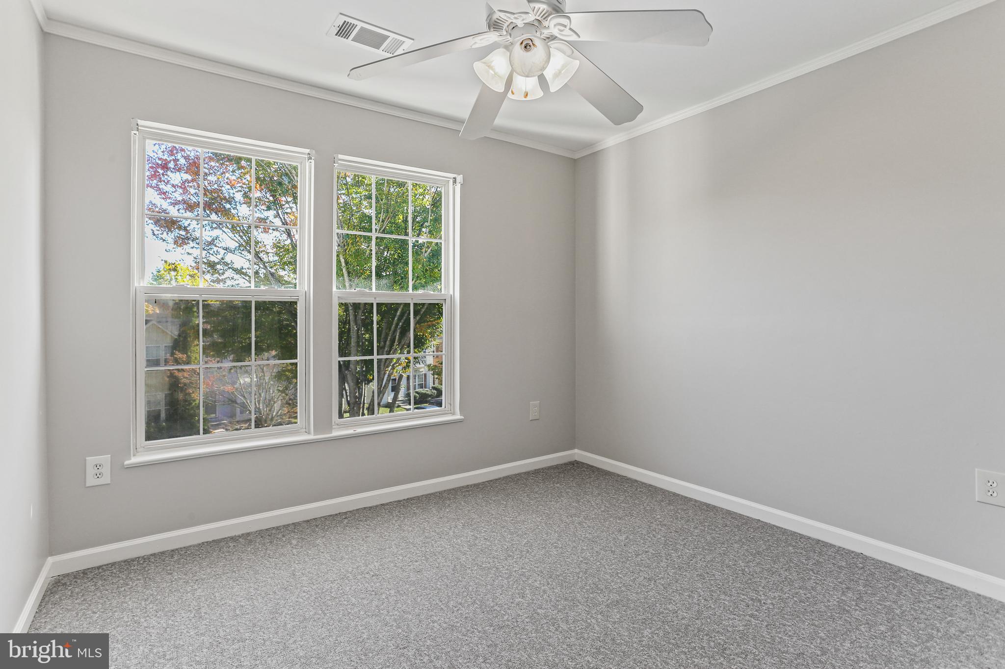 SUMMIT CREEK - Residential