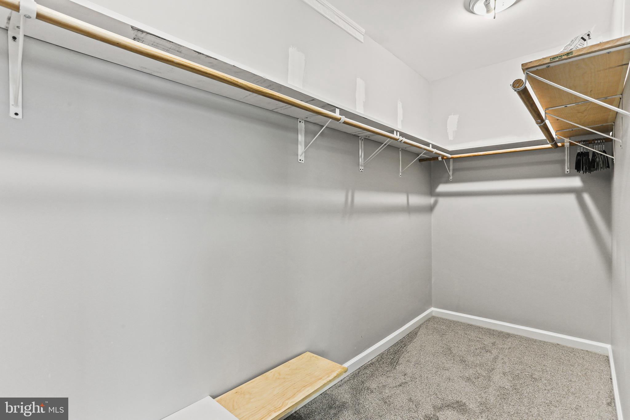 SUMMIT CREEK - Residential